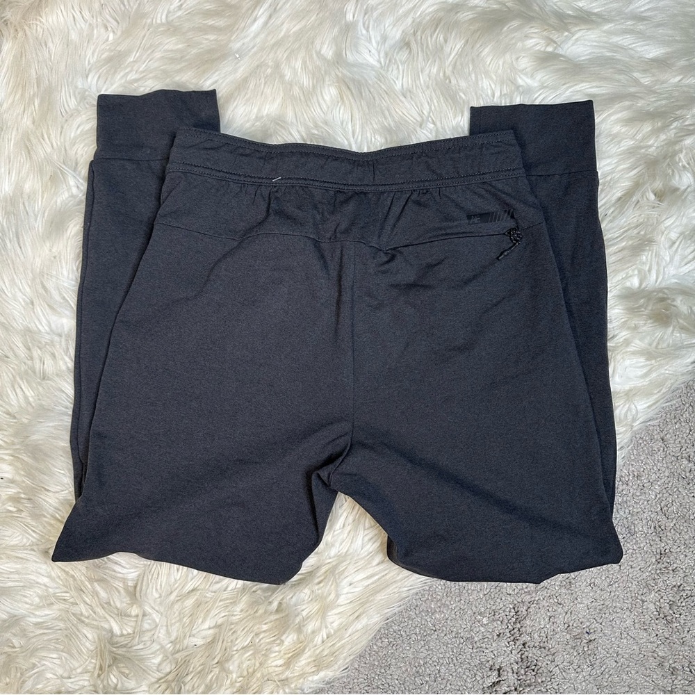 NWOT American Eagle Outfitters mens Charcoal Joggers - Picture 2 of 6